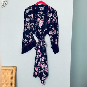 Morgan Taylor Intimates Silky Floral Robe